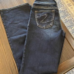 Silver Jeans Flare Leg Size 29